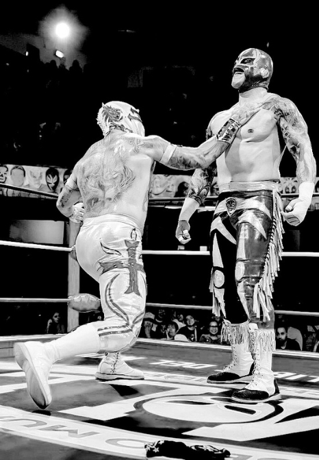 Mistico action